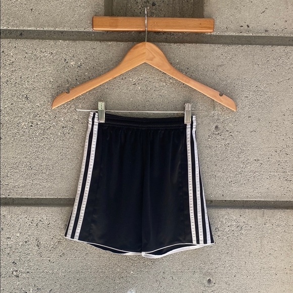 Kids Adidas Shorts - Picture 1 of 6